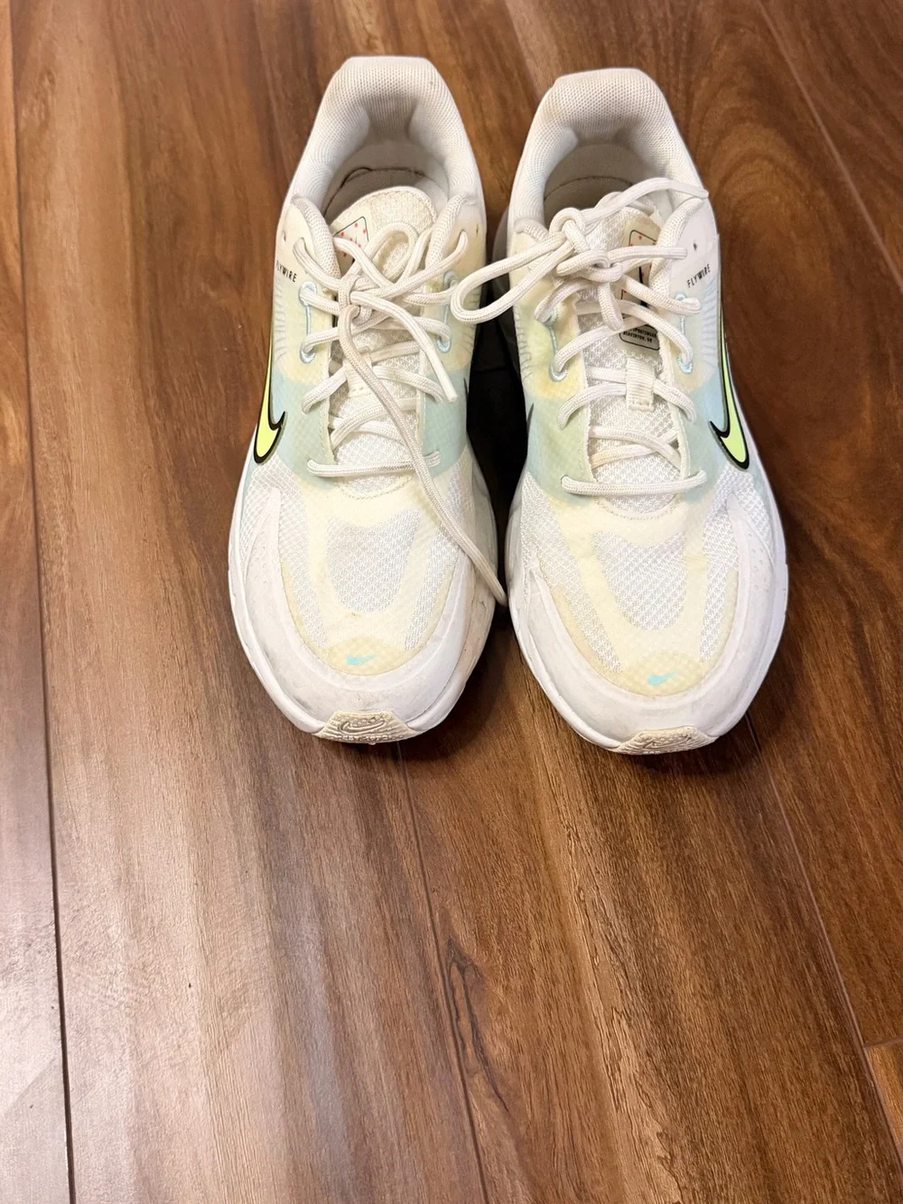 Nike Women's Alphina 5000 Casual Sneakers